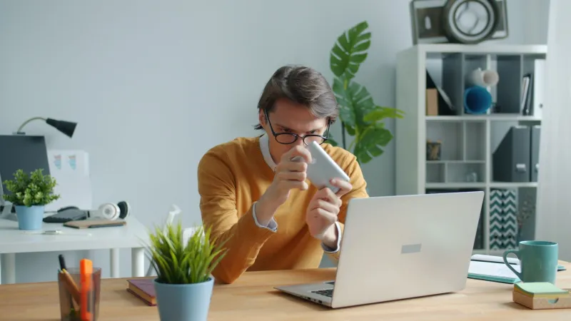 7 Apps That Helped Real People Turn Their Side Hustle Into a Paycheck